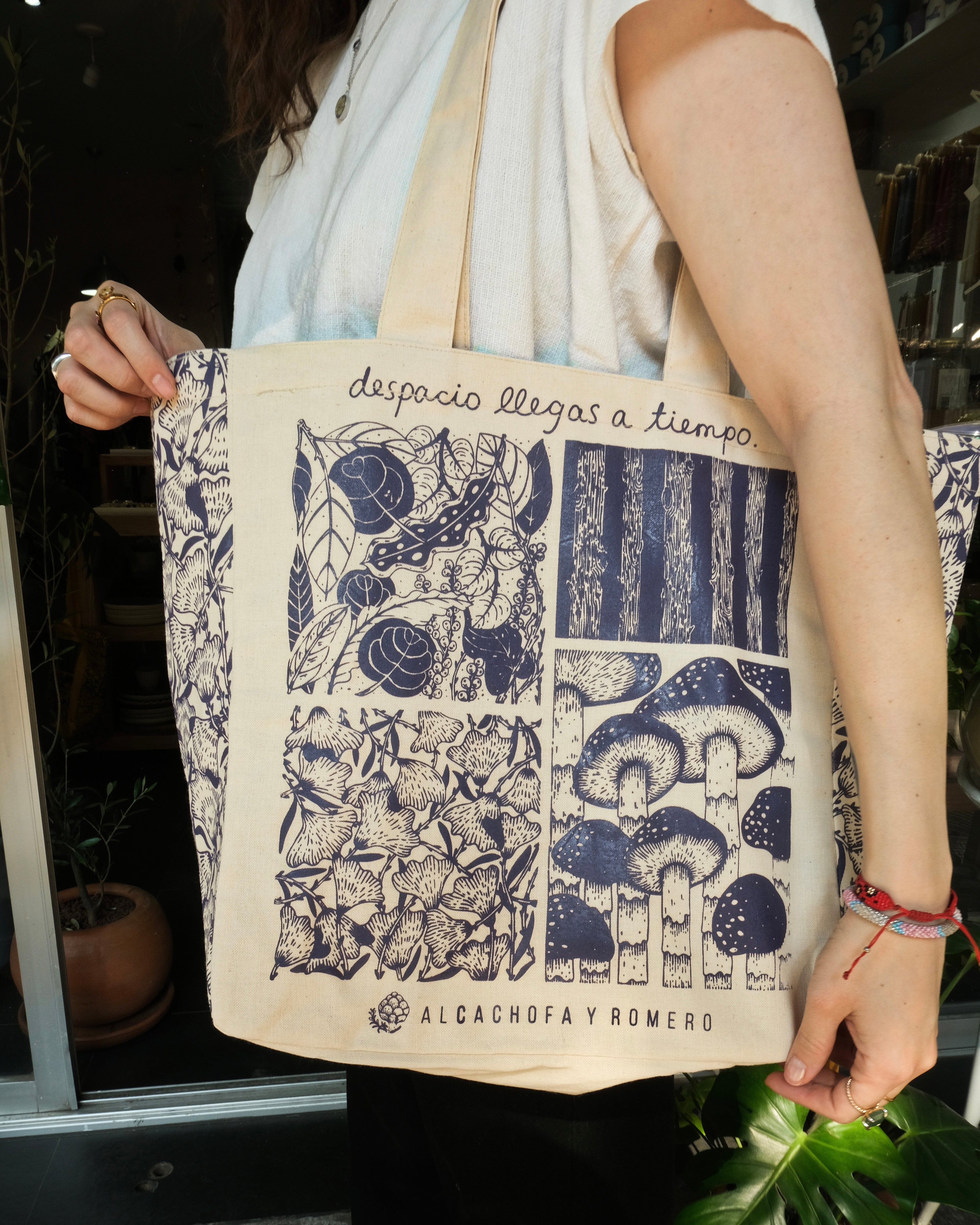 Tote Cruda Despacio with Drawing