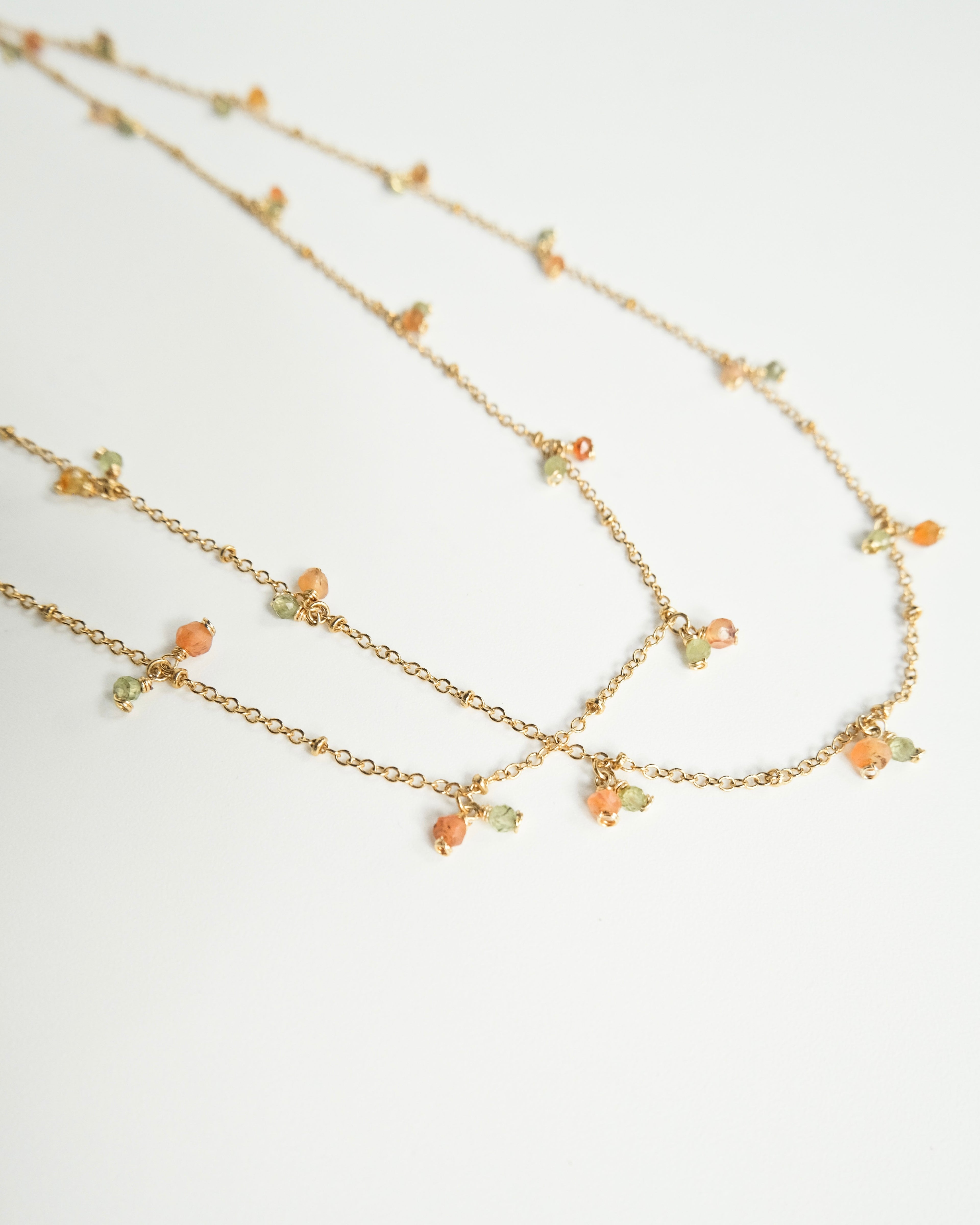 Collar largo de piedras - Cecelia