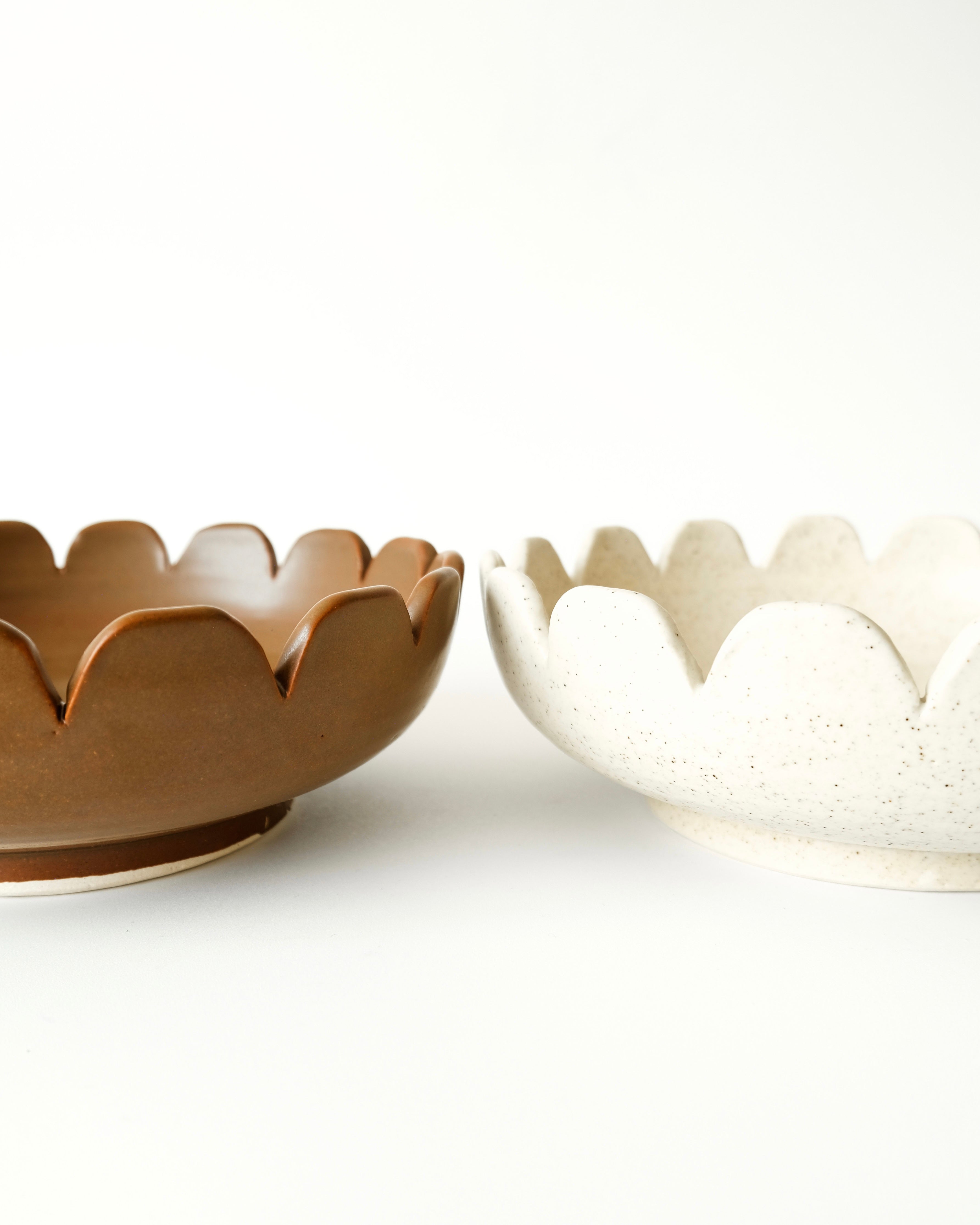 Plato hondo medio círculo - Alcachofa y Romero