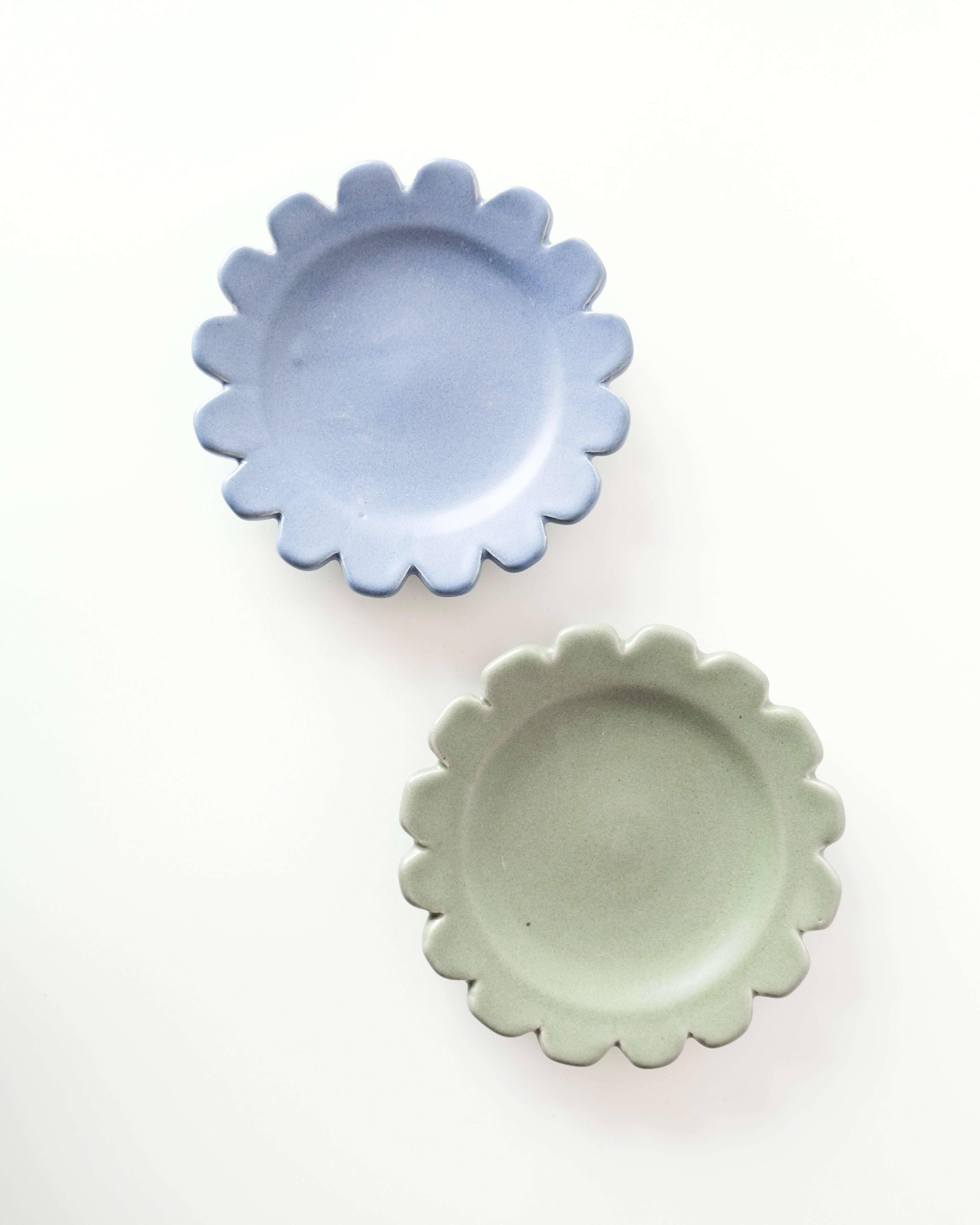 Plato pastelero medio círculo - Alcachofa y Romero