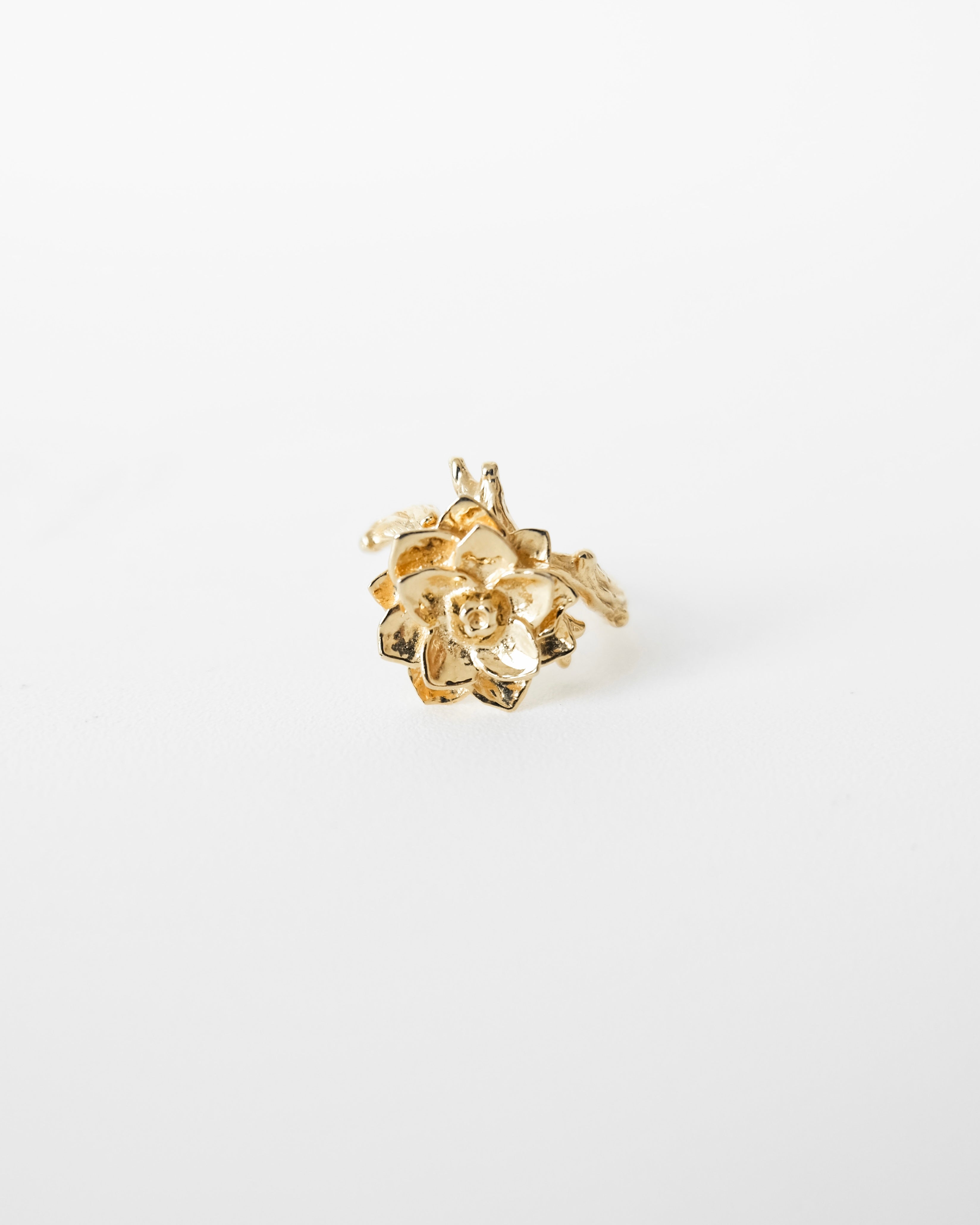 Anillo entre flor - Cecelia