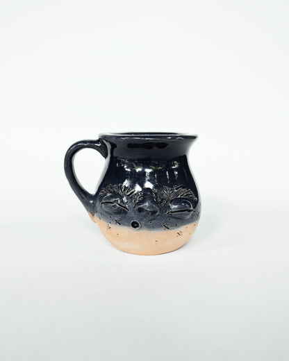 Pear Face Mug - Tres Tristes Trastos