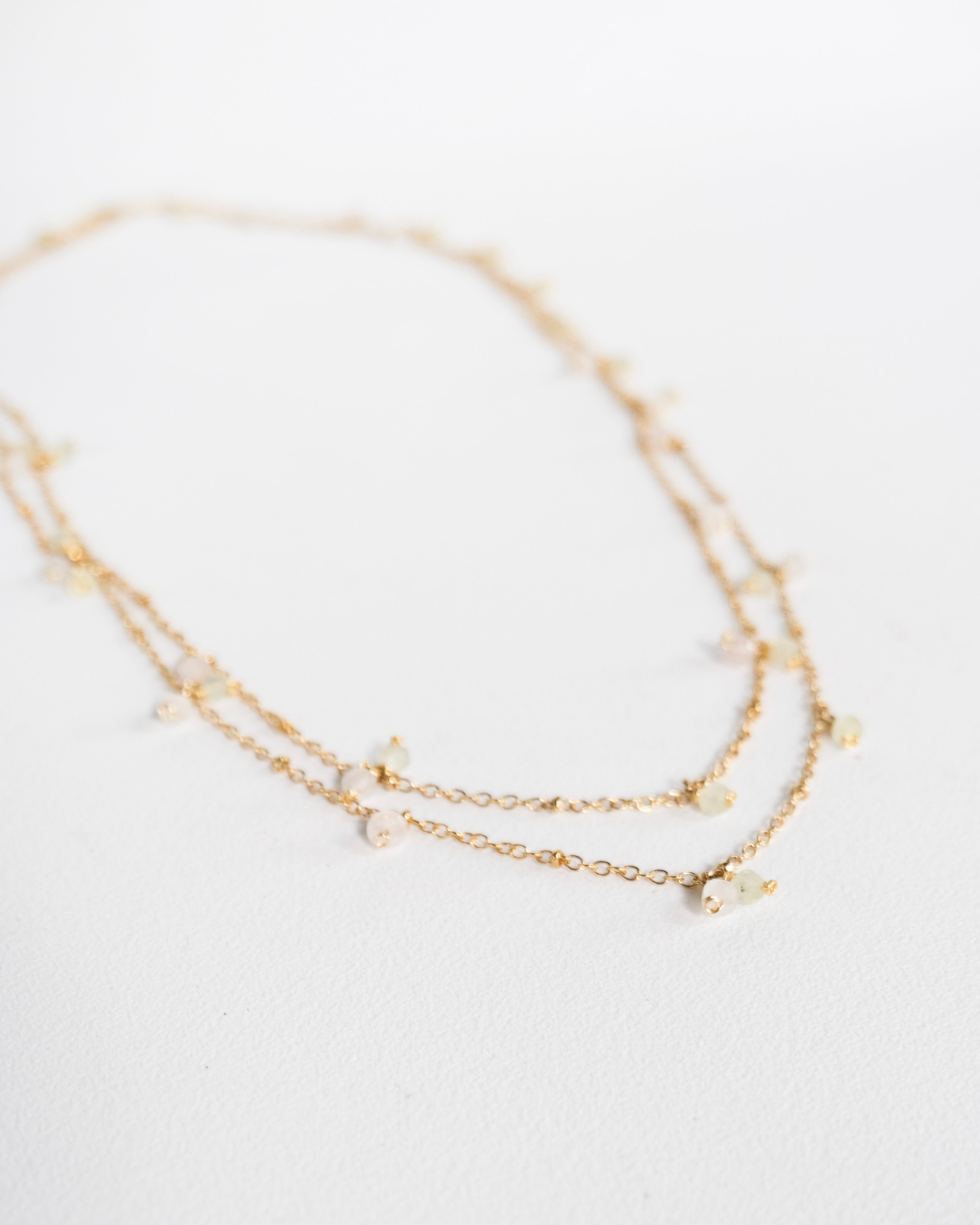 Collar largo de piedras - Cecelia