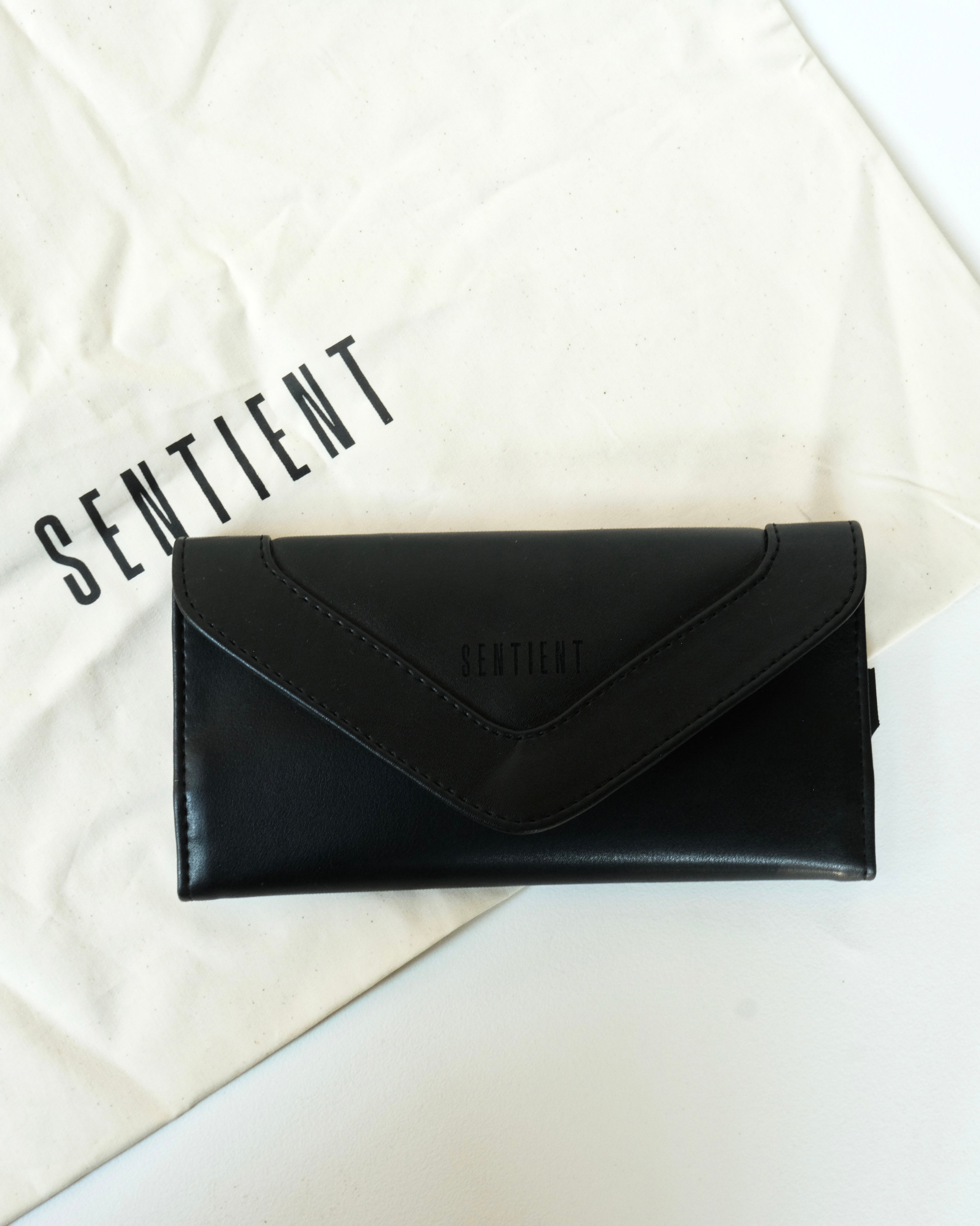 Olive Wallet - Sentient