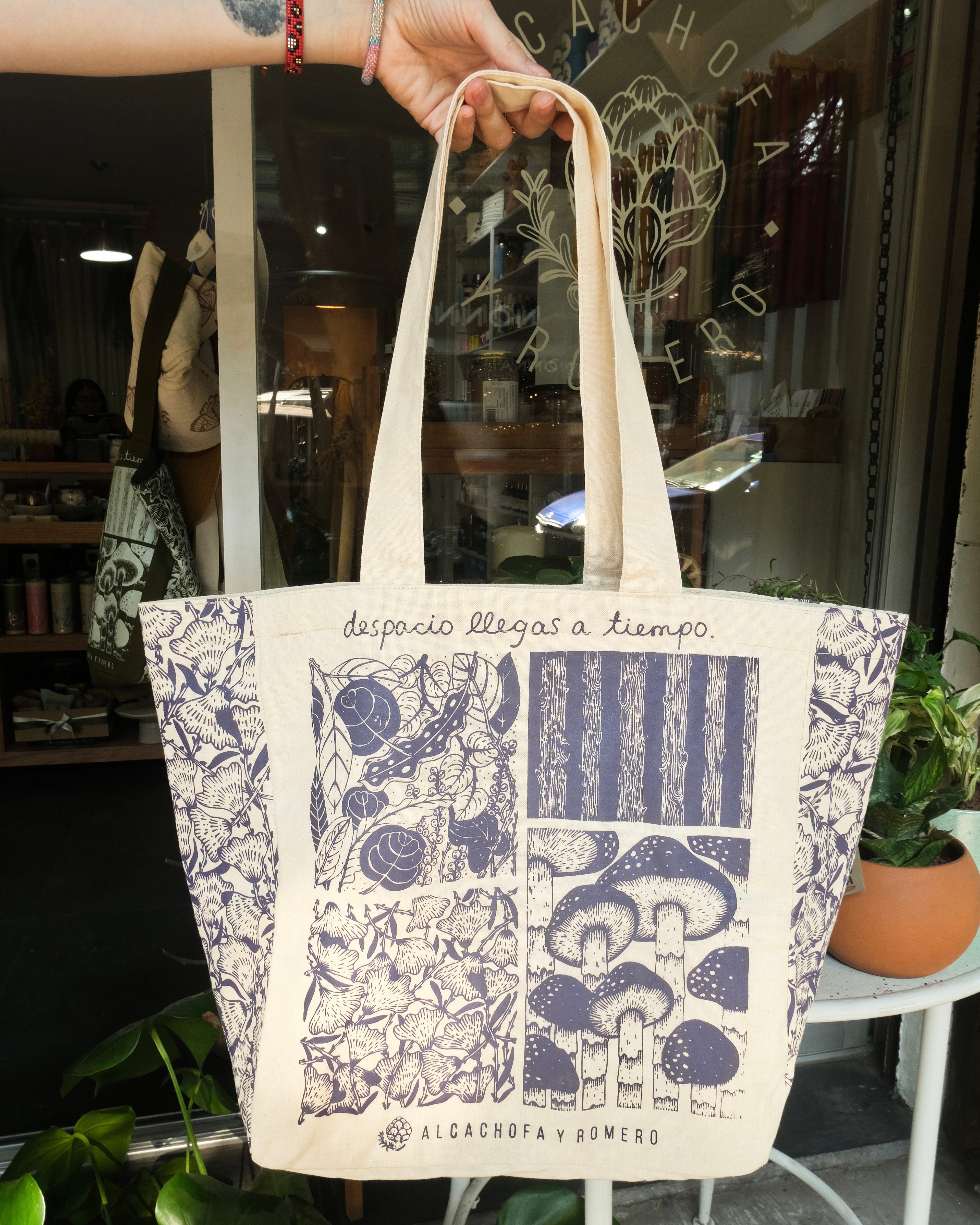 Tote Cruda Despacio with Drawing