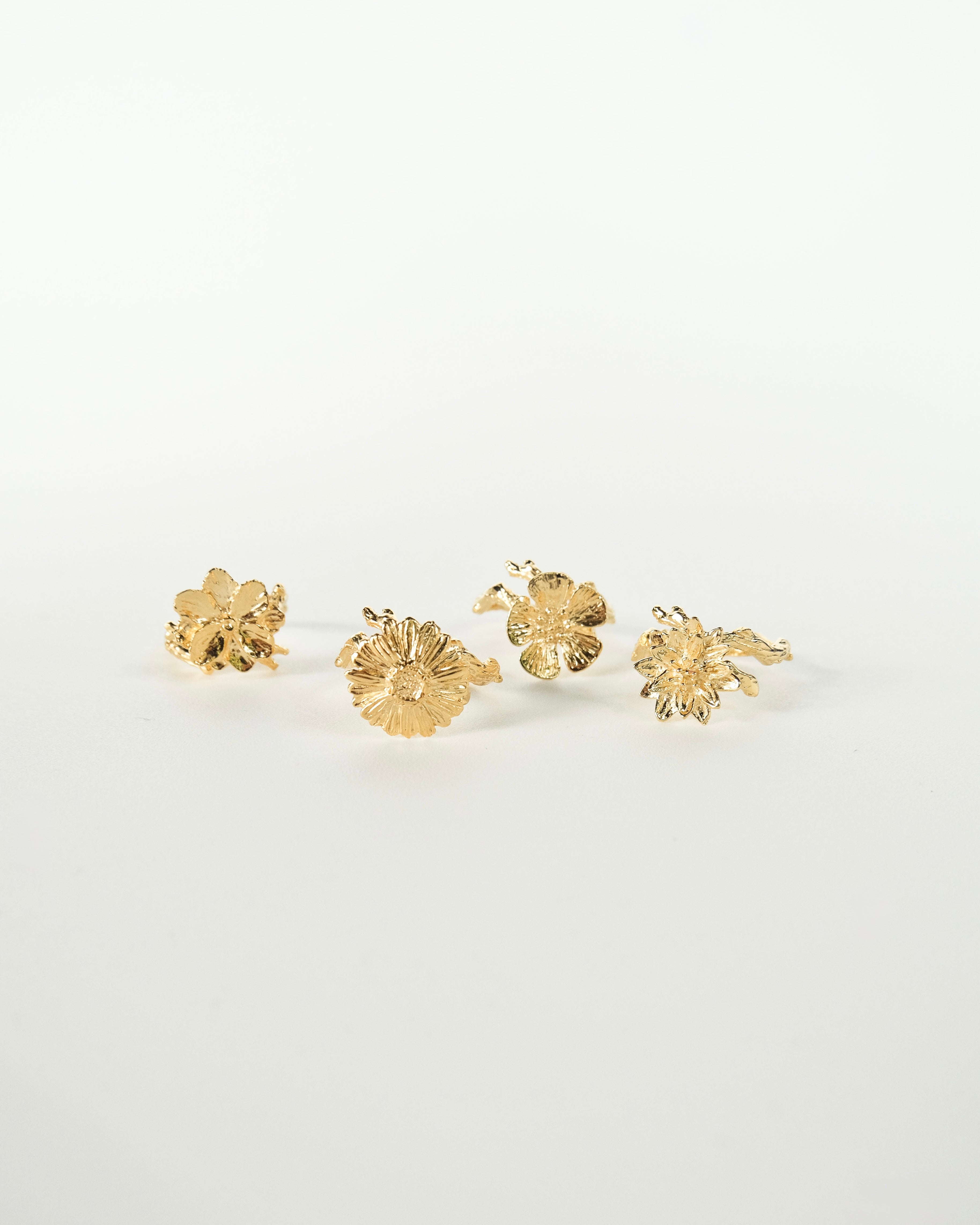 Anillo entre flor - Cecelia