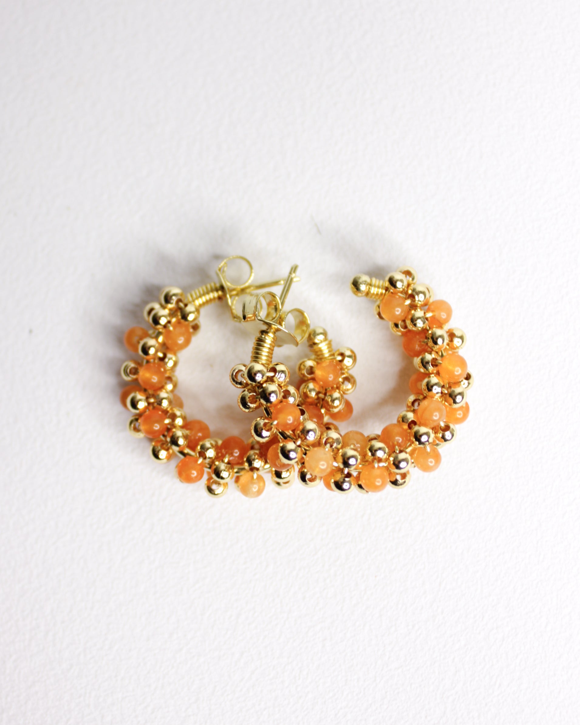 Arracadas Amaranto con Cuarzos y Esferas - Cecelia