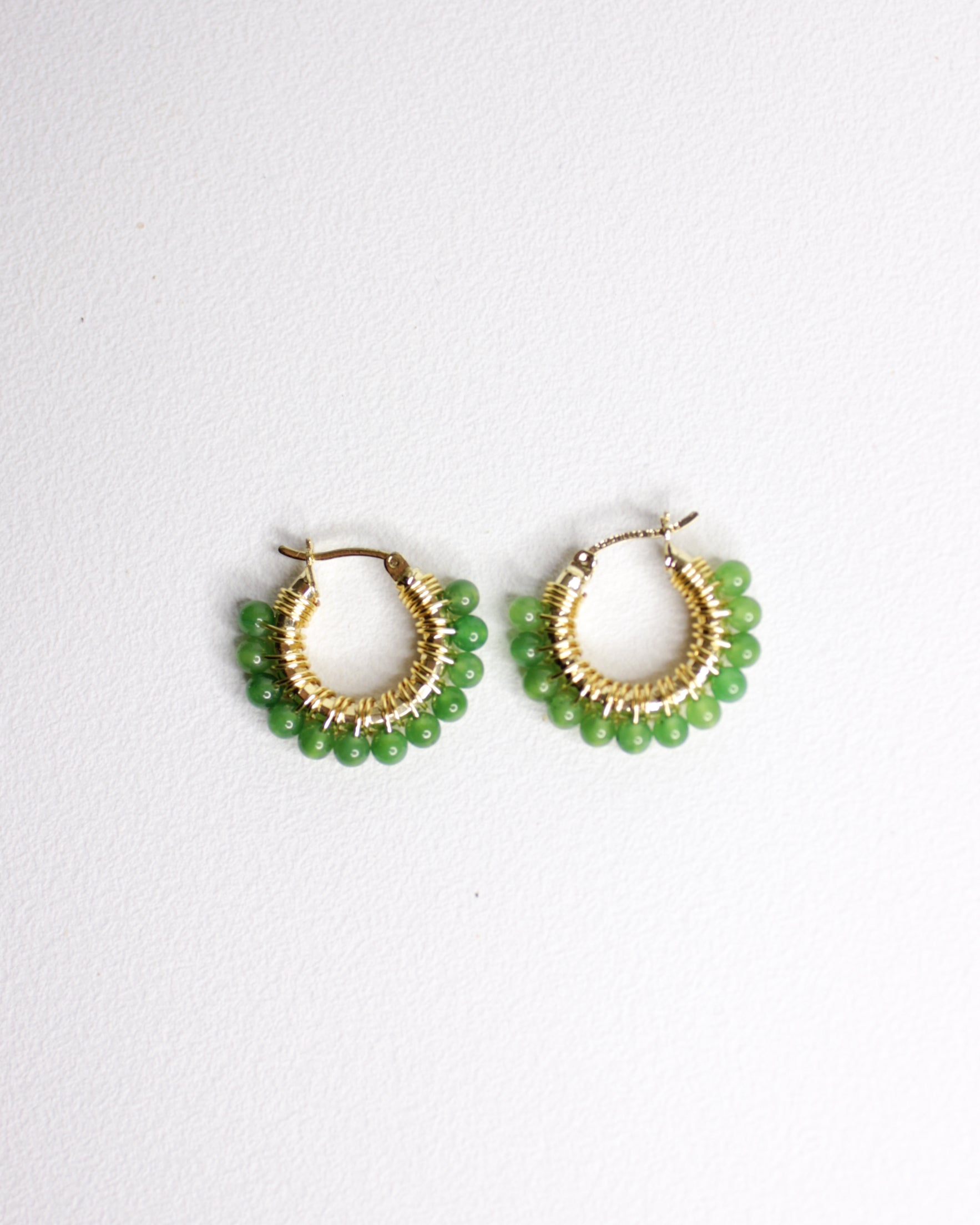 Arracada mini de piedras - Cecelia