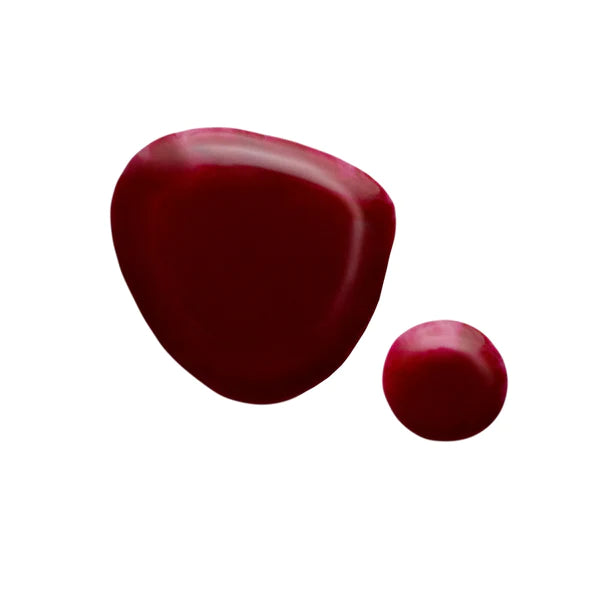 Red nail polishes - Pitahia