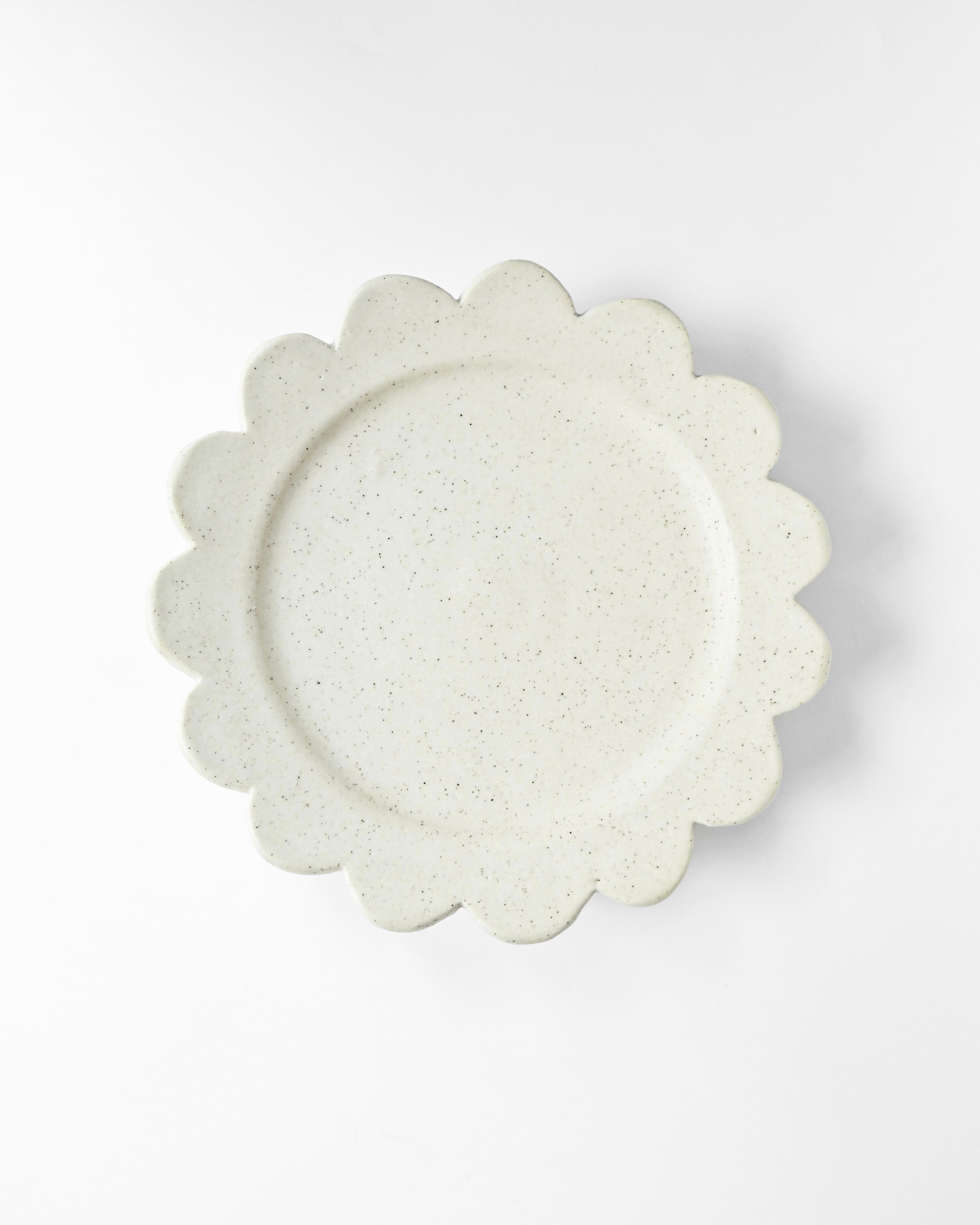Petal appetizer plate - Alcachofa y Romero