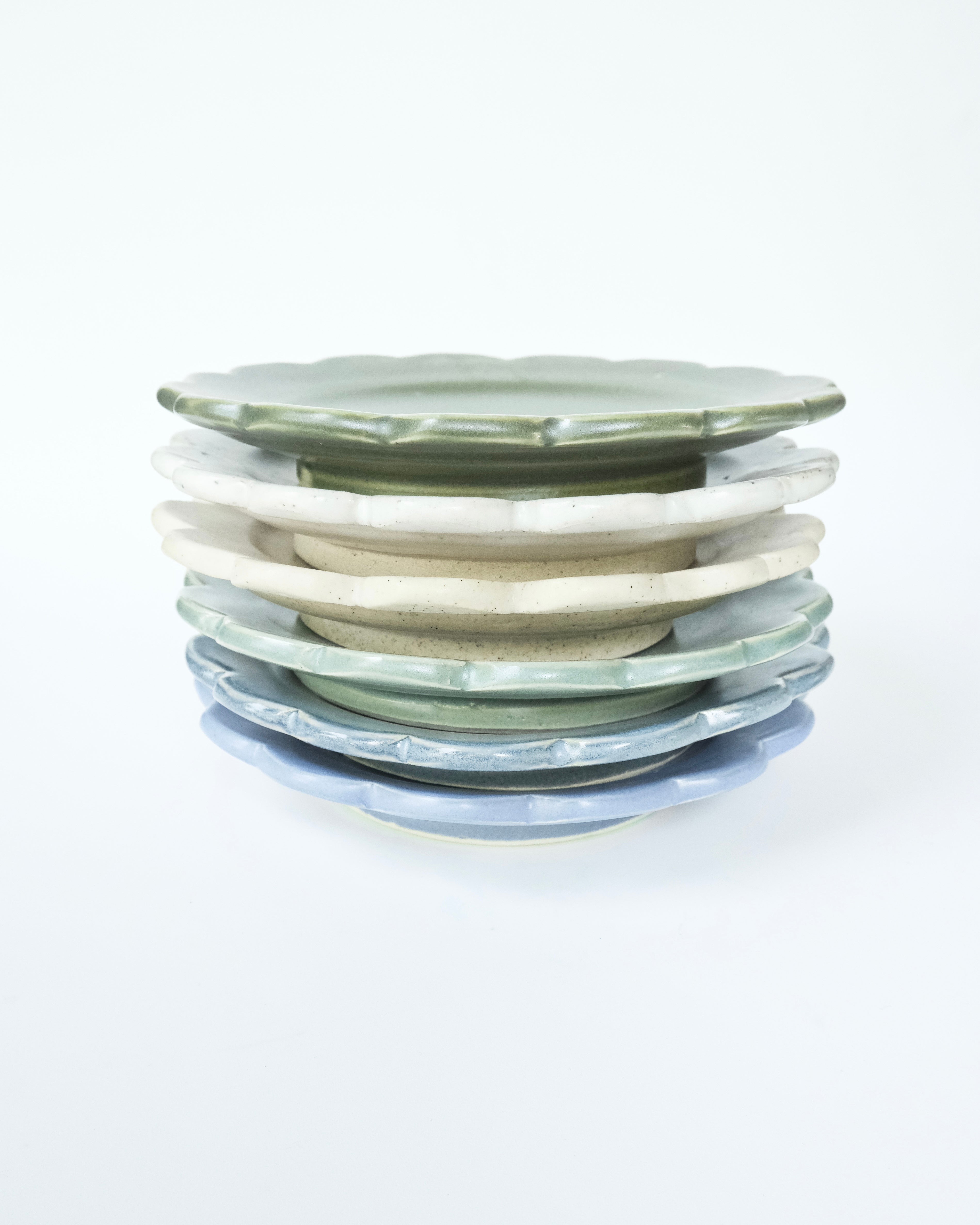 Petal appetizer plate - Alcachofa y Romero