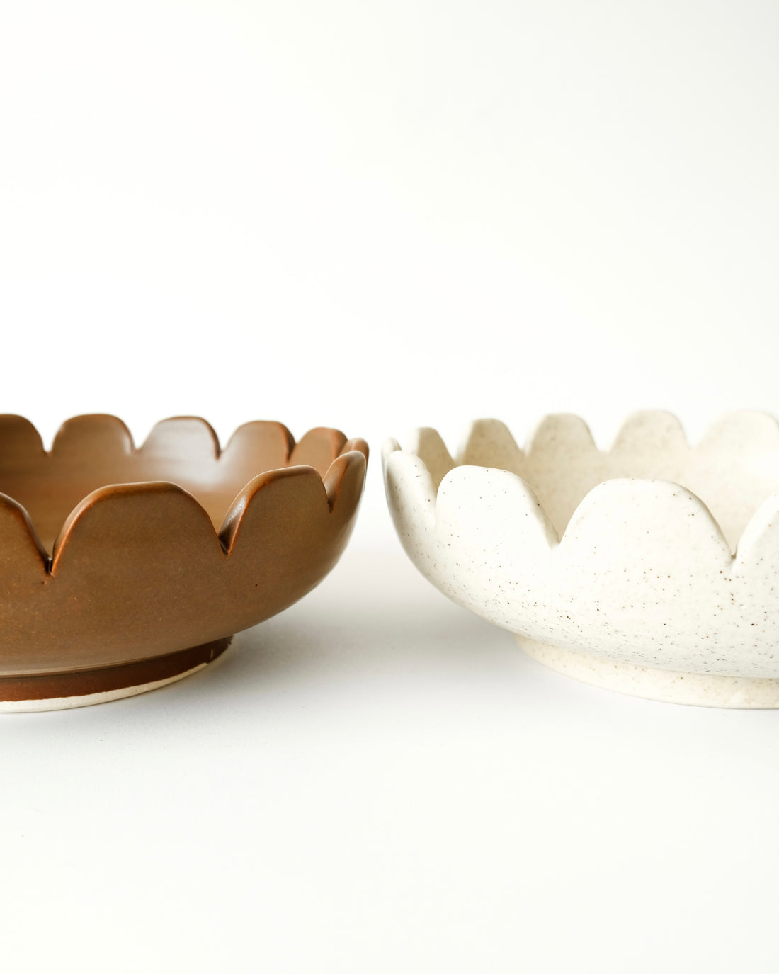 Plato hondo medio círculo - Alcachofa y Romero