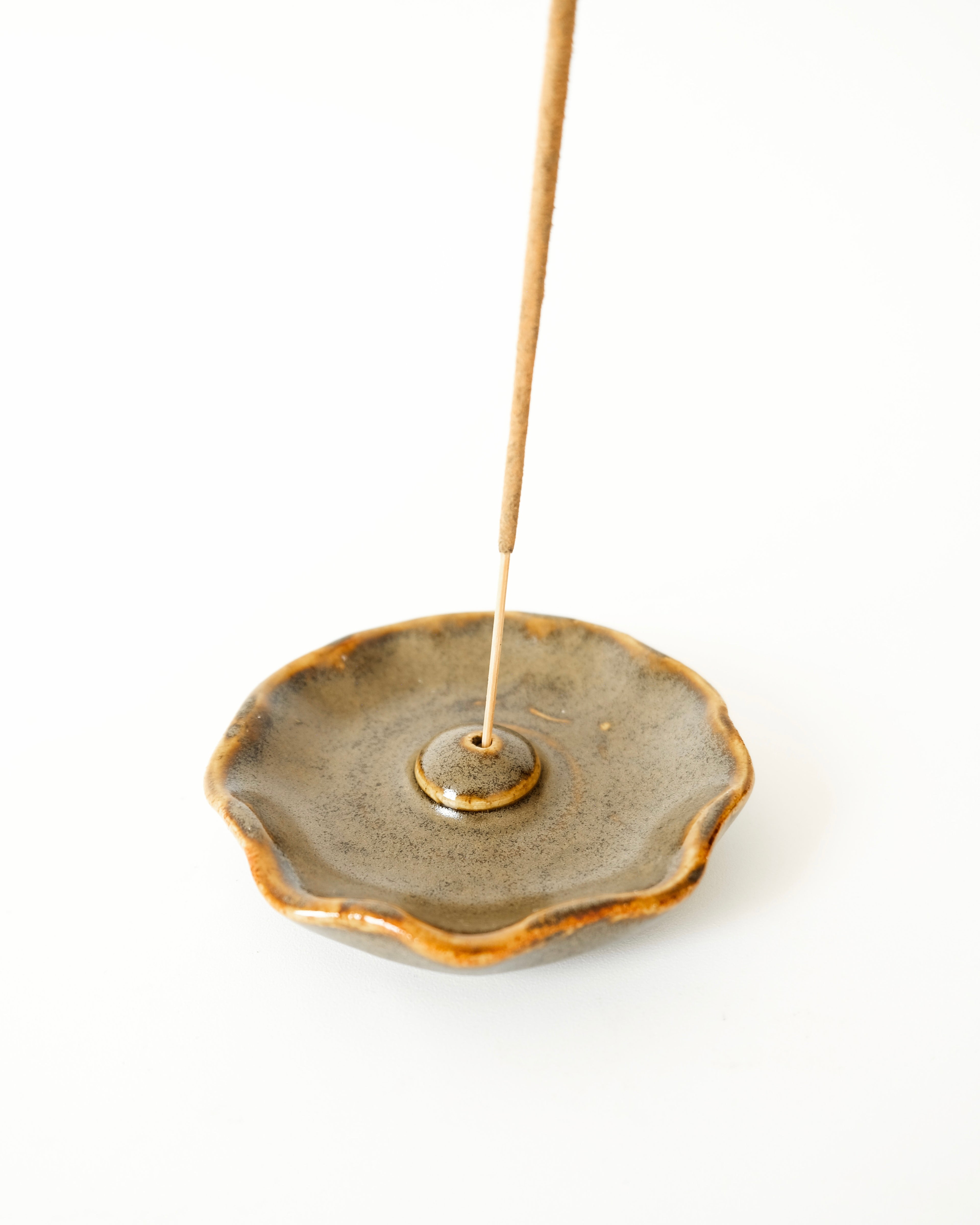 Petal incense holder - Artichoke and Rosemary